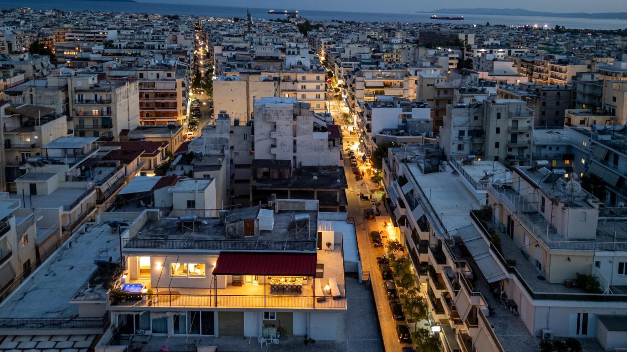 Cityscape Central Каламата Екстер'єр фото